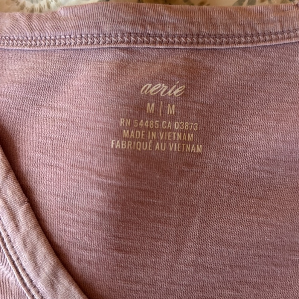 Aerie v-neck tee, M - Picture 2 of 2